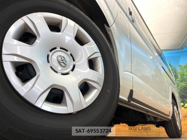 Toyota HIACE VAN 2025-12 8006143-12