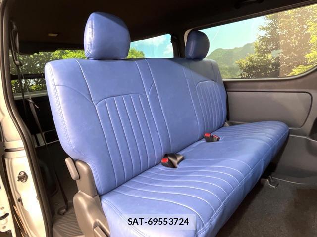 Toyota HIACE VAN 2025-12 8006143-8
