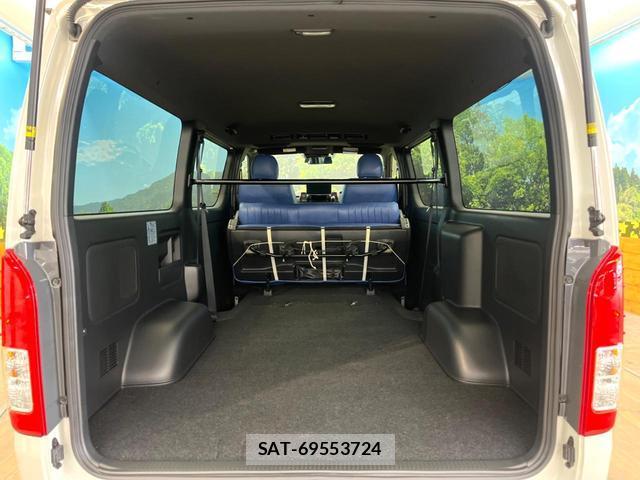 Toyota HIACE VAN 2025-12 8006143-9