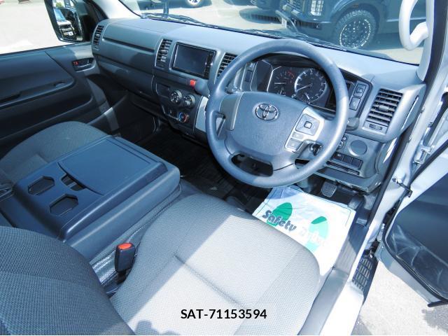 Toyota HIACE VAN 2026-03 8007269-18