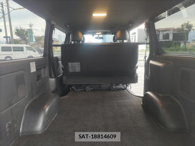 Toyota HIACE VAN 2019-03 8007492-15