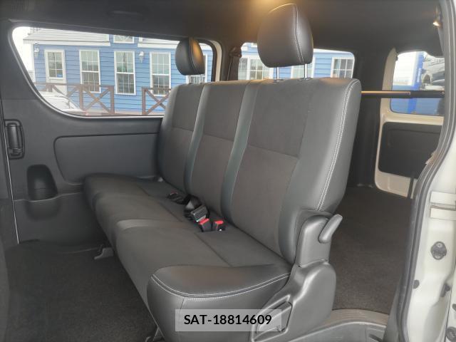 Toyota HIACE VAN 2019-03 8007492-6