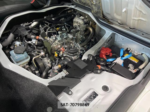 Toyota HIACE VAN 2026-03 8007876-17