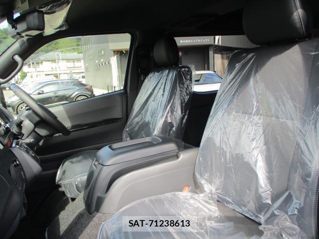 Toyota HIACE VAN 2026-06 8008505-15