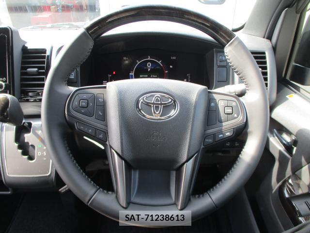 Toyota HIACE VAN 2026-06 8008505-18