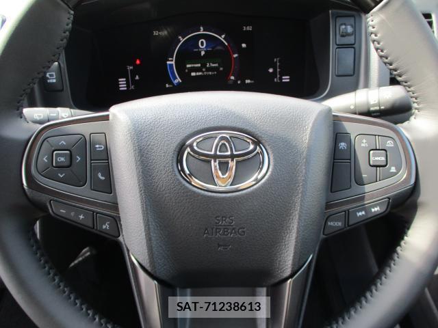 Toyota HIACE VAN 2026-06 8008505-19