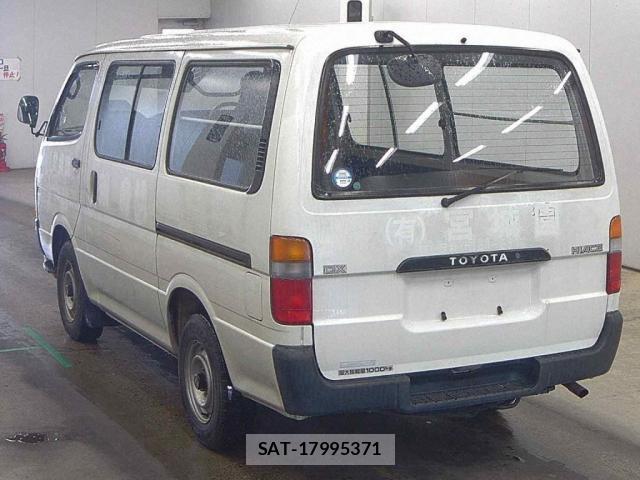 Toyota HIACE VAN 2022-05 8008859-1