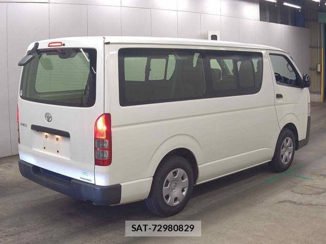 Toyota HIACE VAN 2020-06 8008863-4