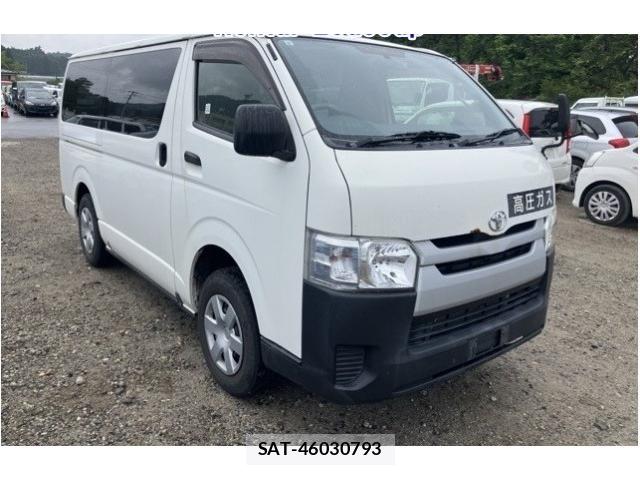Toyota HIACE VAN 2016-06 8009000-0