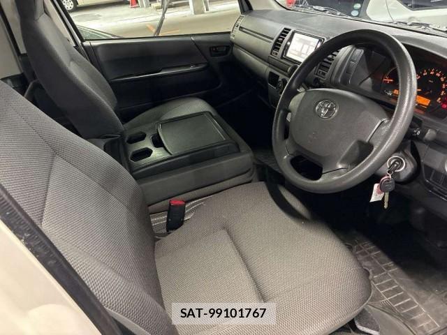 Toyota HIACE VAN 2014-06 8009008-3