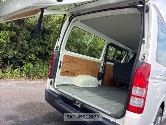 Toyota HIACE VAN 2018-09 8009012-2
