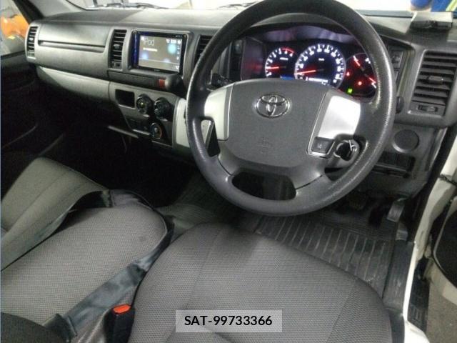 Toyota HIACE VAN 2019-10 8009019-3