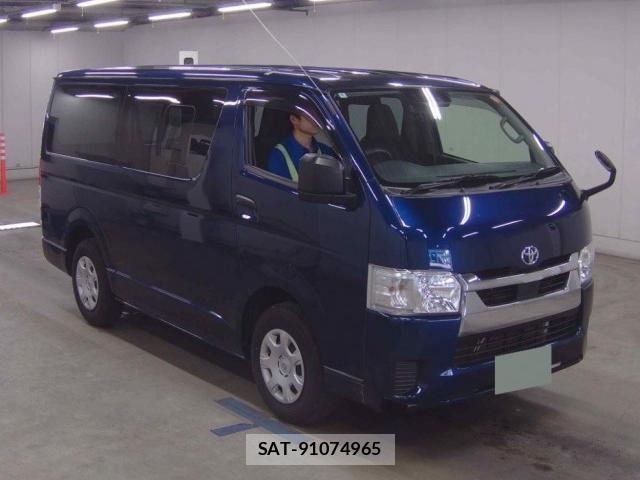 Toyota HIACE VAN 2021-04 8009021-0