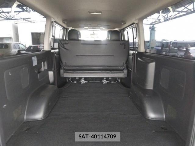 Toyota HIACE VAN 2013-06 8009027-2