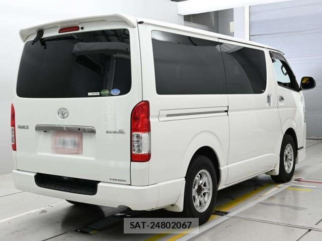Toyota HIACE VAN 2017-08 8009044-1