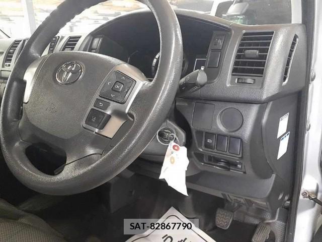 Toyota HIACE VAN 2021-02 8009046-3