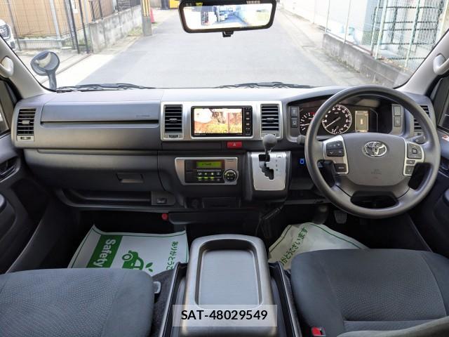Toyota HIACE VAN 2025-06 8009056-7