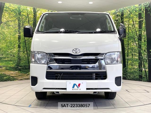 Toyota HIACE VAN 2022-03 8010451-13