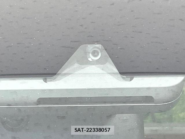 Toyota HIACE VAN 2022-03 8010451-3