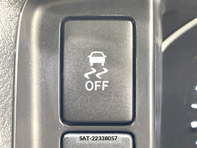 Toyota HIACE VAN 2022-03 8010451-6