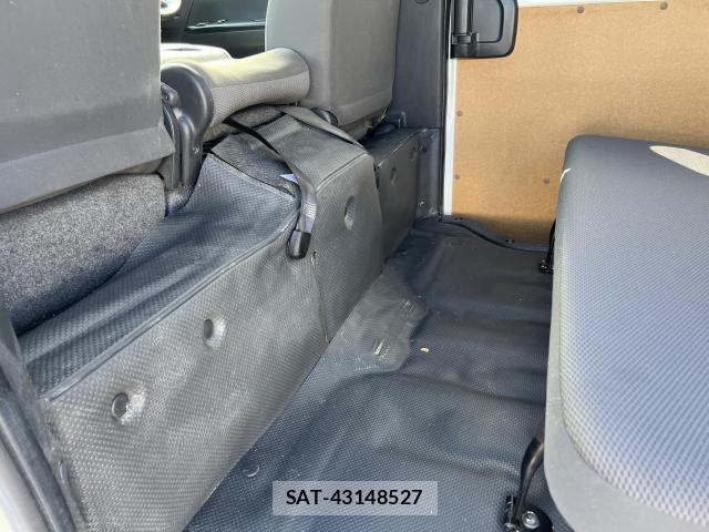 Toyota HIACE VAN 2018-10 8010498-12