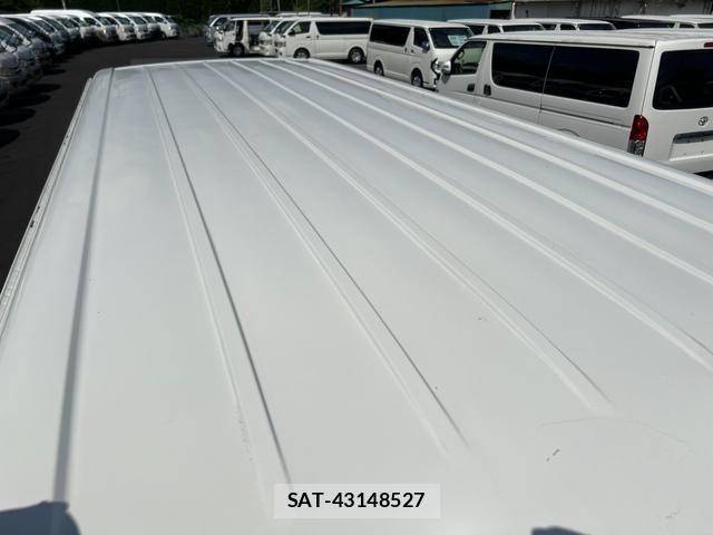 Toyota HIACE VAN 2018-10 8010498-13