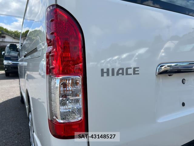 Toyota HIACE VAN 2018-10 8010498-16