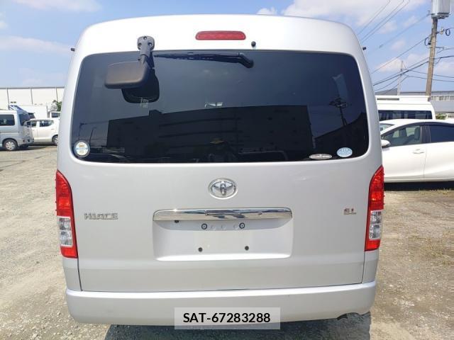Toyota HIACE WAGON 2019-06 8005640-3