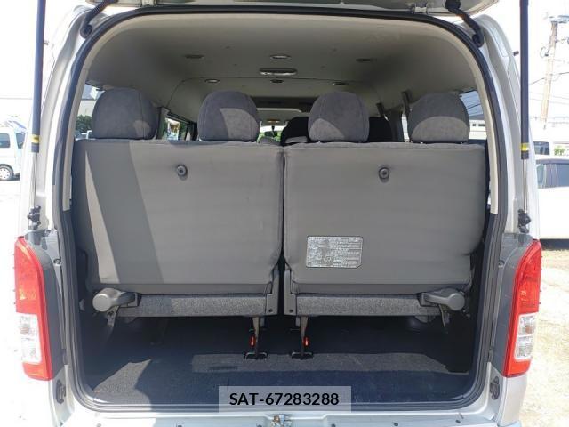 Toyota HIACE WAGON 2019-06 8005640-5