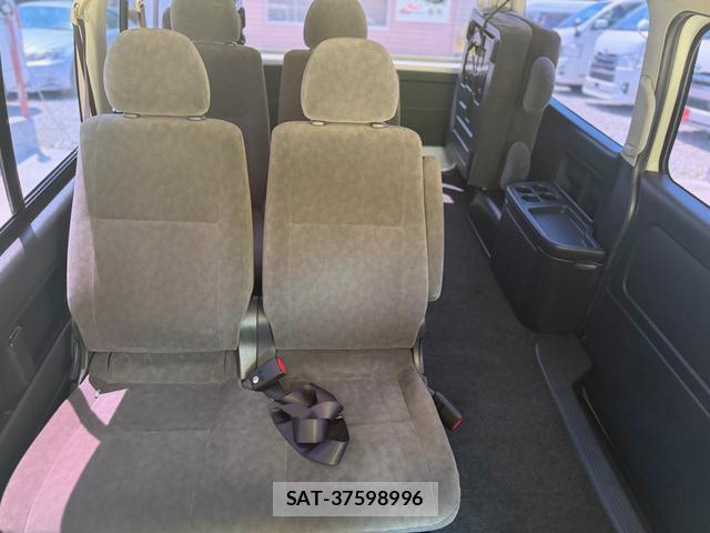 Toyota HIACE WAGON 2011-01 8006033-10