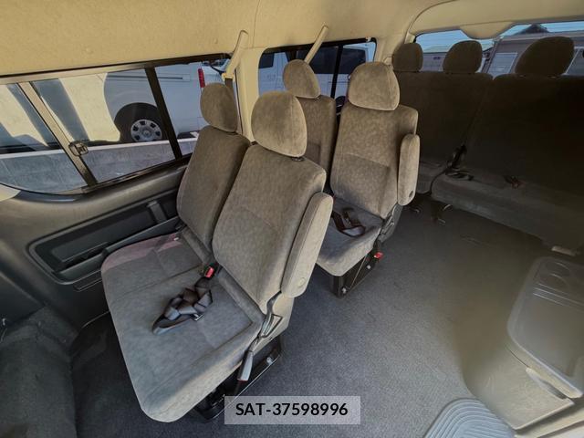Toyota HIACE WAGON 2011-01 8006033-16