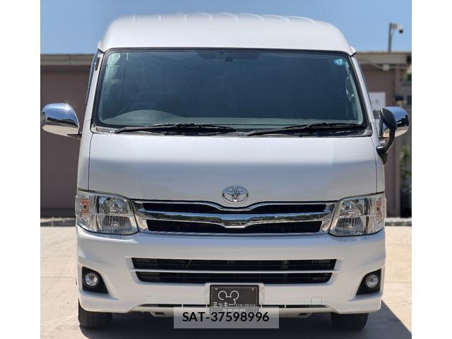 Toyota HIACE WAGON 2011-01 8006033-2