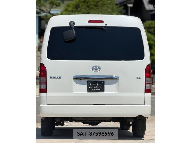 Toyota HIACE WAGON 2011-01 8006033-3