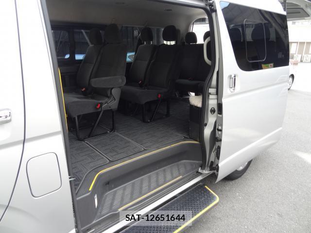 Toyota HIACE WAGON 2021-06 8007317-11
