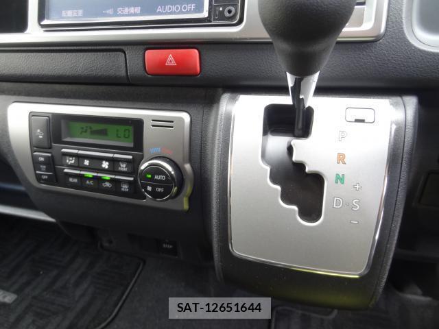 Toyota HIACE WAGON 2021-06 8007317-16