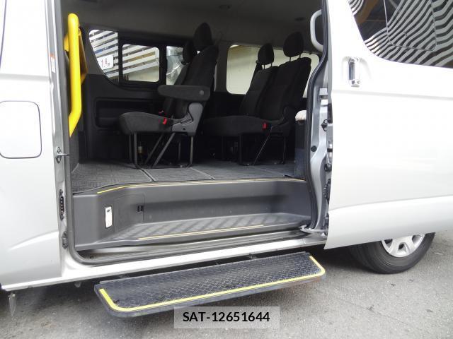 Toyota HIACE WAGON 2021-06 8007317-5