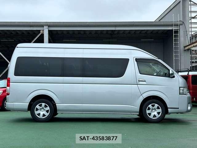 Toyota HIACE WAGON 2019-05 8008810-18