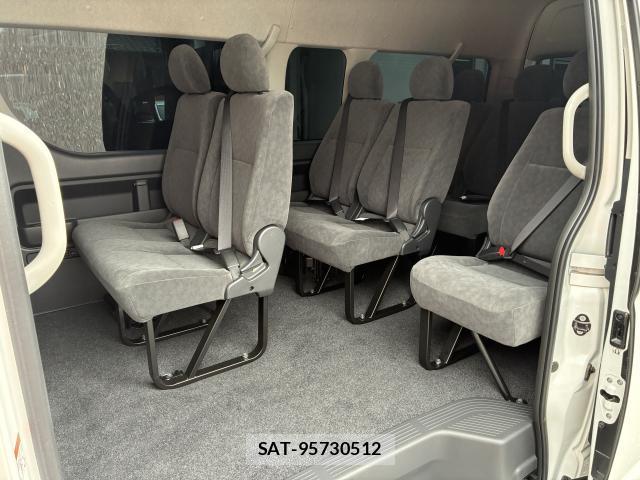 Toyota HIACE WAGON 2025-05 8009377-6