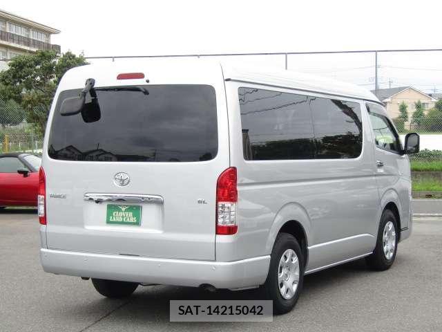 Toyota HIACE WAGON 2022-10 8011825-1