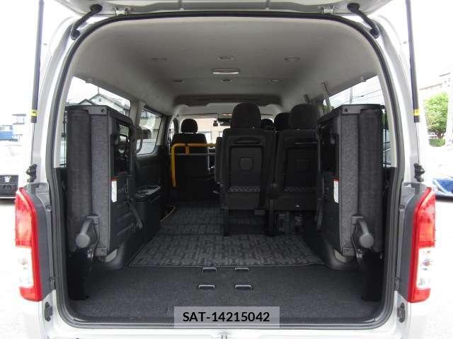 Toyota HIACE WAGON 2022-10 8011825-11