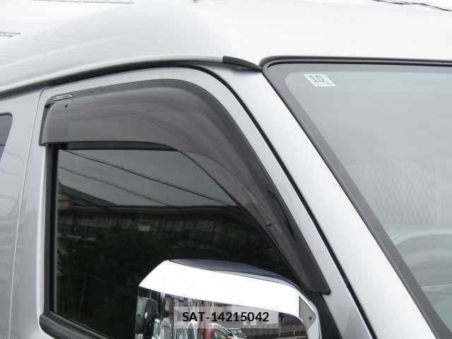 Toyota HIACE WAGON 2022-10 8011825-8