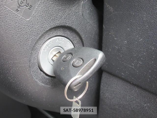 Daihatsu HIJET CARGO 2021-06 8003050-13