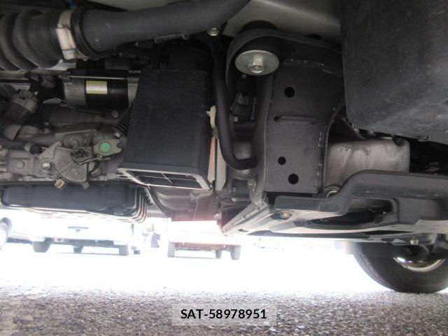 Daihatsu HIJET CARGO 2021-06 8003050-18