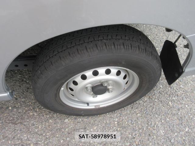Daihatsu HIJET CARGO 2021-06 8003050-8