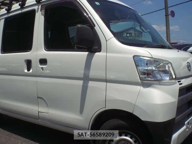 Daihatsu HIJET CARGO 2018-06 8003714-10