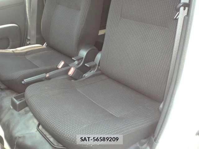 Daihatsu HIJET CARGO 2018-06 8003714-15