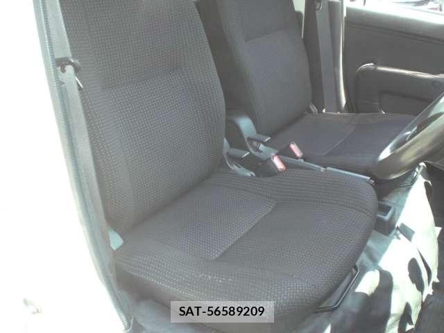 Daihatsu HIJET CARGO 2018-06 8003714-6