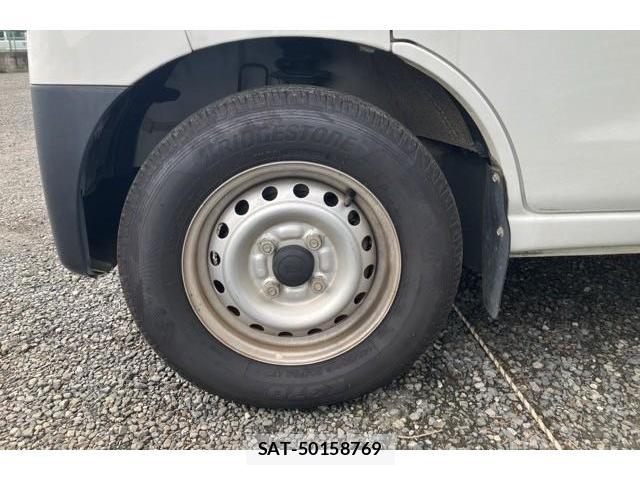 Daihatsu HIJET CARGO 2021-06 8004271-6