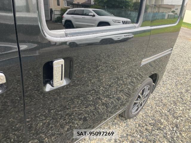 Daihatsu HIJET CARGO 2019-02 8005710-5