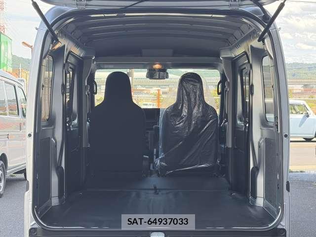 Daihatsu HIJET CARGO 2026-05 8007855-13